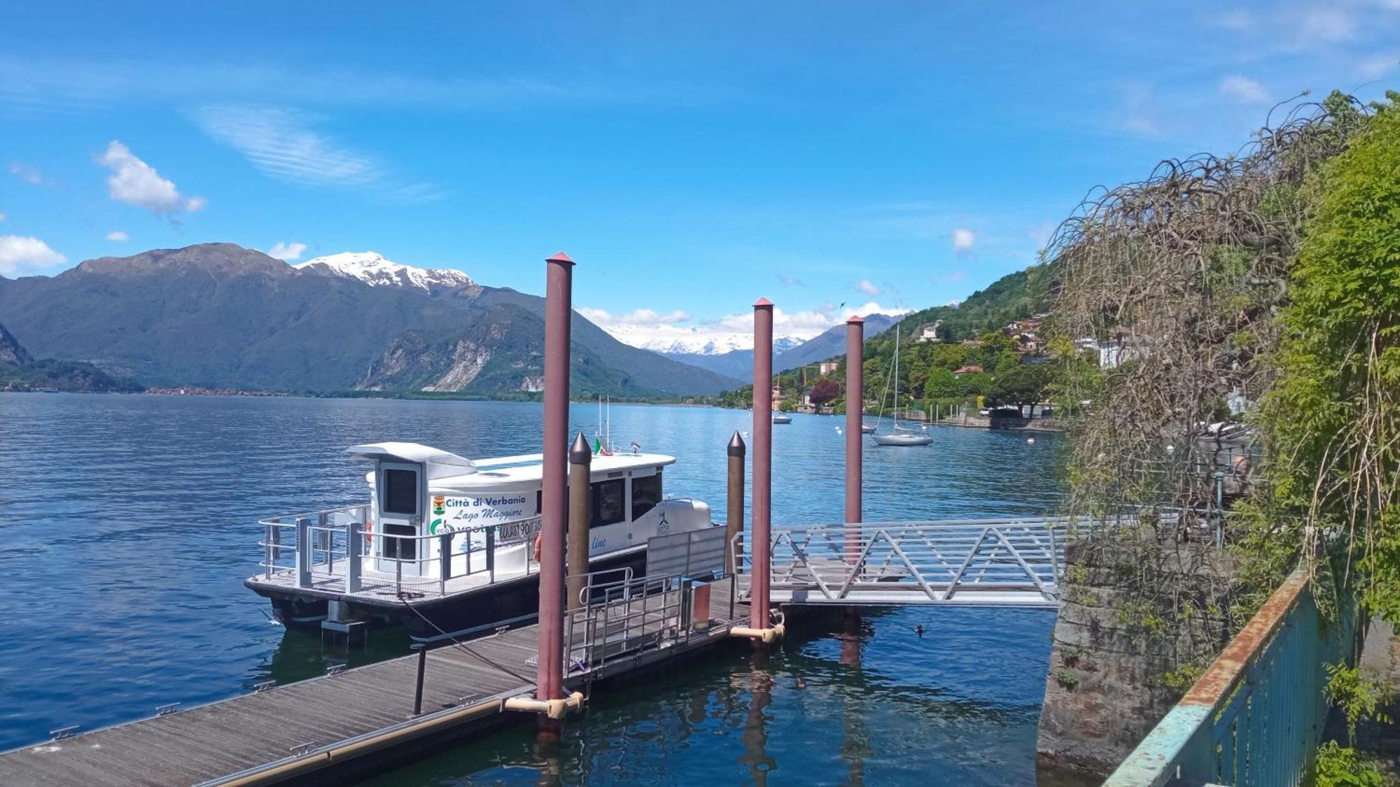 Casa Vacanze Scent Of Roses Verbania Eksteriør bilde