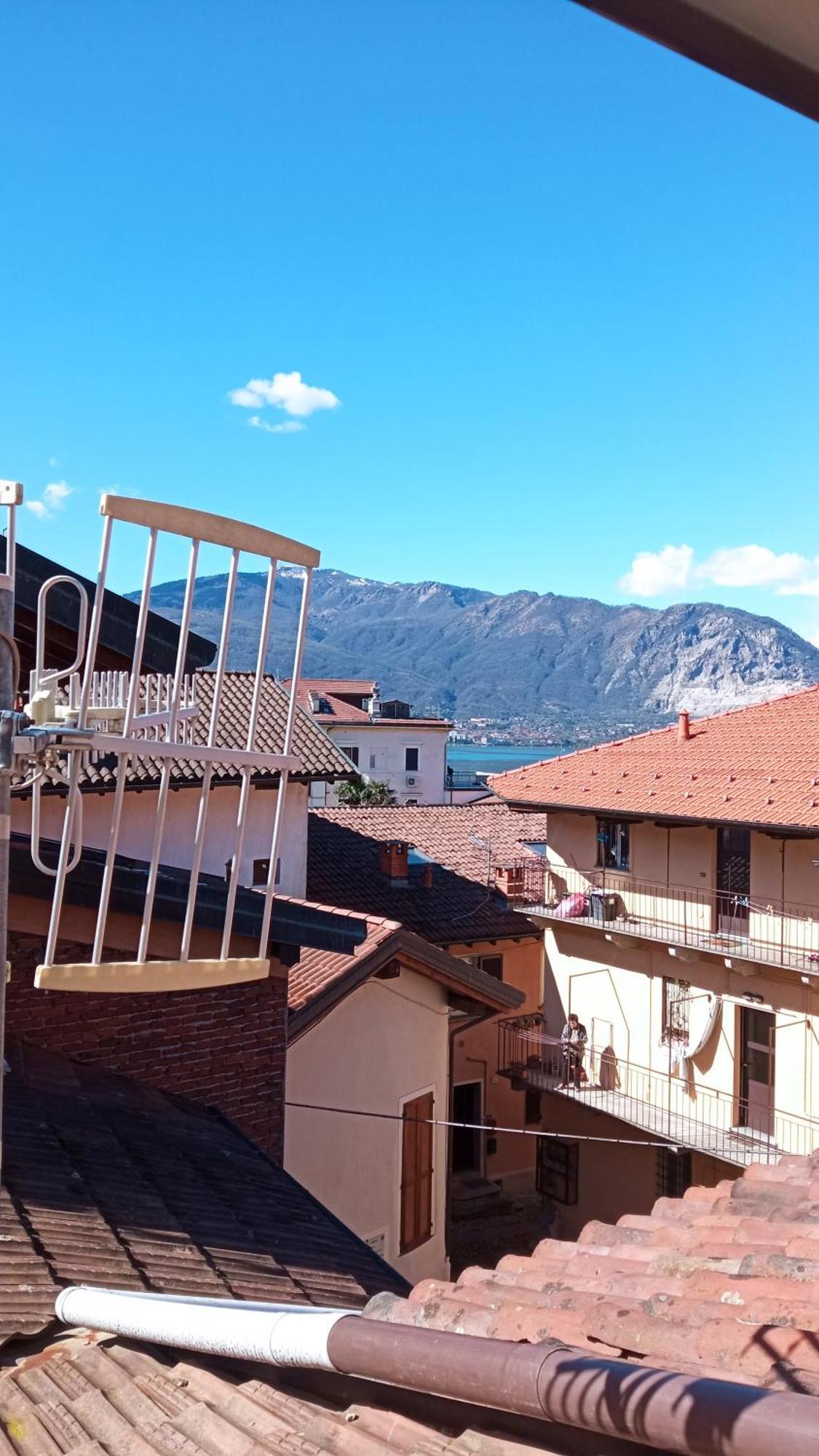 Casa Vacanze Scent Of Roses Verbania Eksteriør bilde