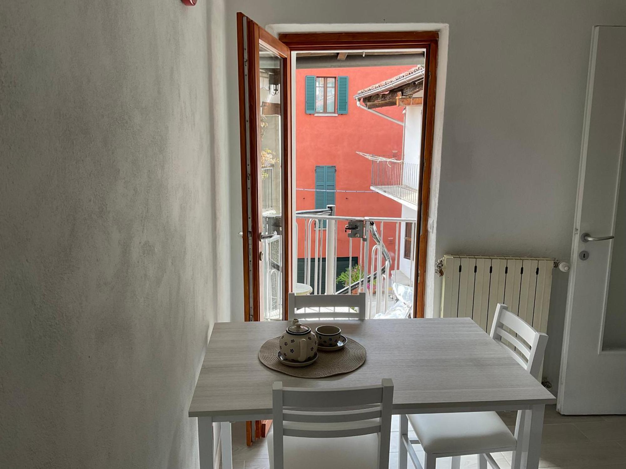 Casa Vacanze Scent Of Roses Verbania Eksteriør bilde