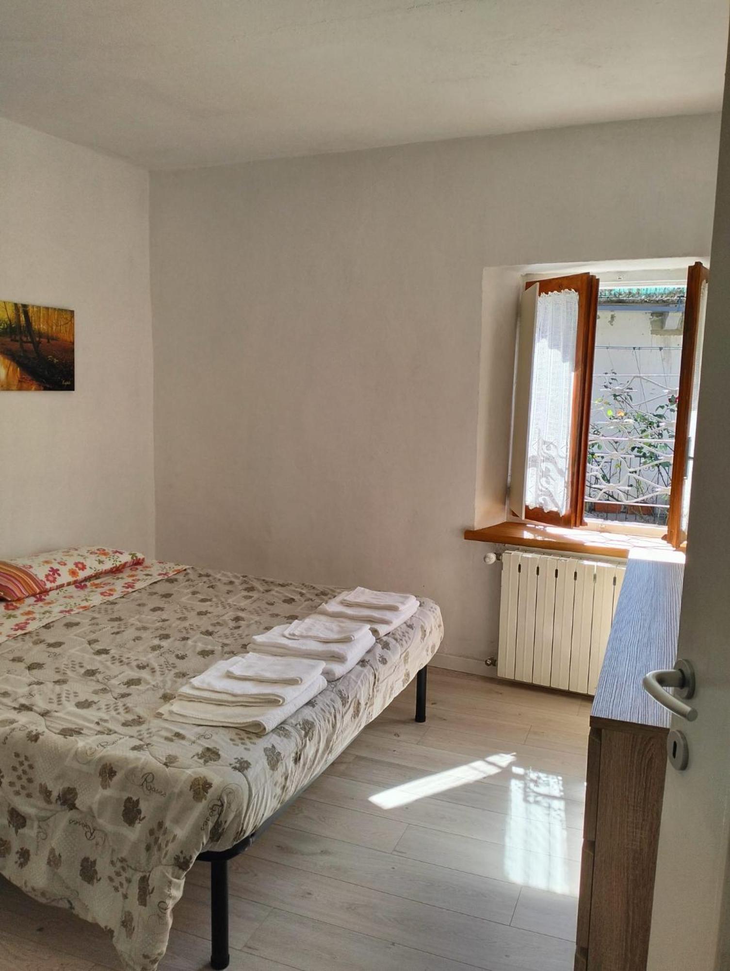 Casa Vacanze Scent Of Roses Verbania Eksteriør bilde